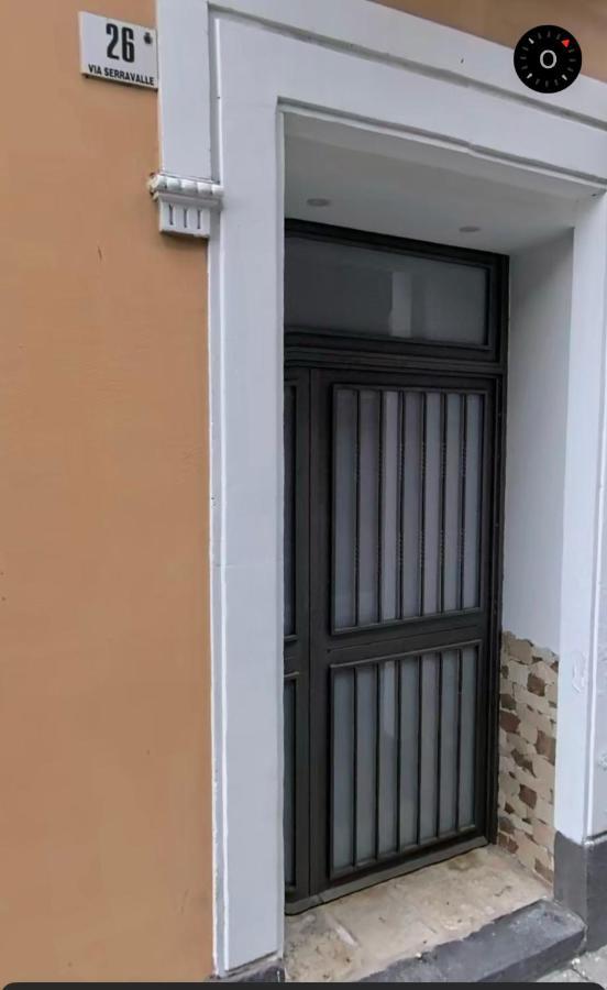 Da Walter 2 ,Holiday Home In The Centre Catania Kültér fotó